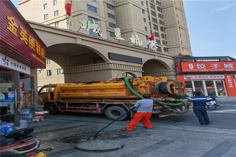 金银川路街道管道清淤的危害性？炜誉市政工程有限公司