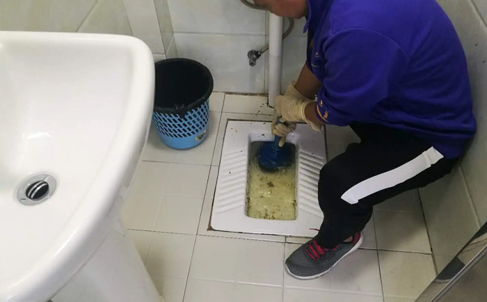 金银川路街道疏通蹲坑