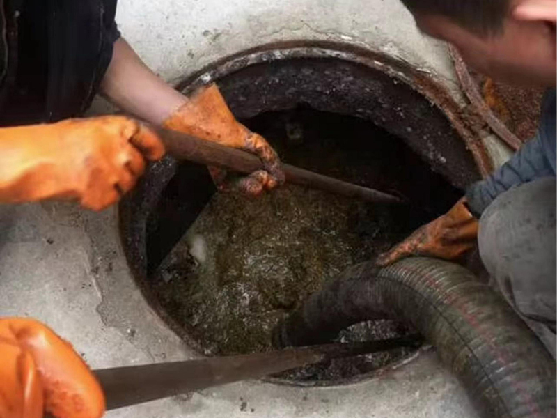 金银川路街道化油池、化粪池清理要做哪些安全措施？